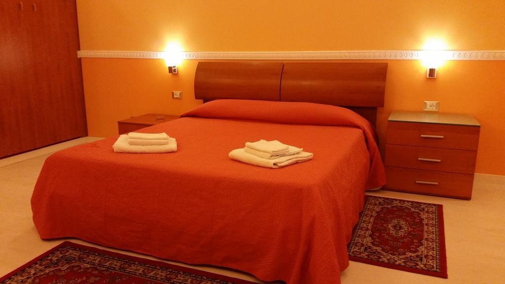 Hotel Gorizia Catánia Kamer foto